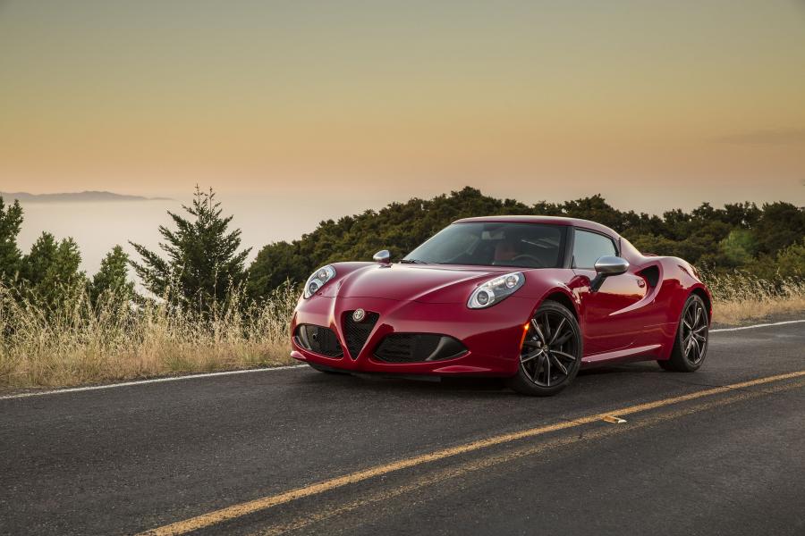 Alfa Romeo 4C (960) 2014 года  (NA) (фото 18 из 40)